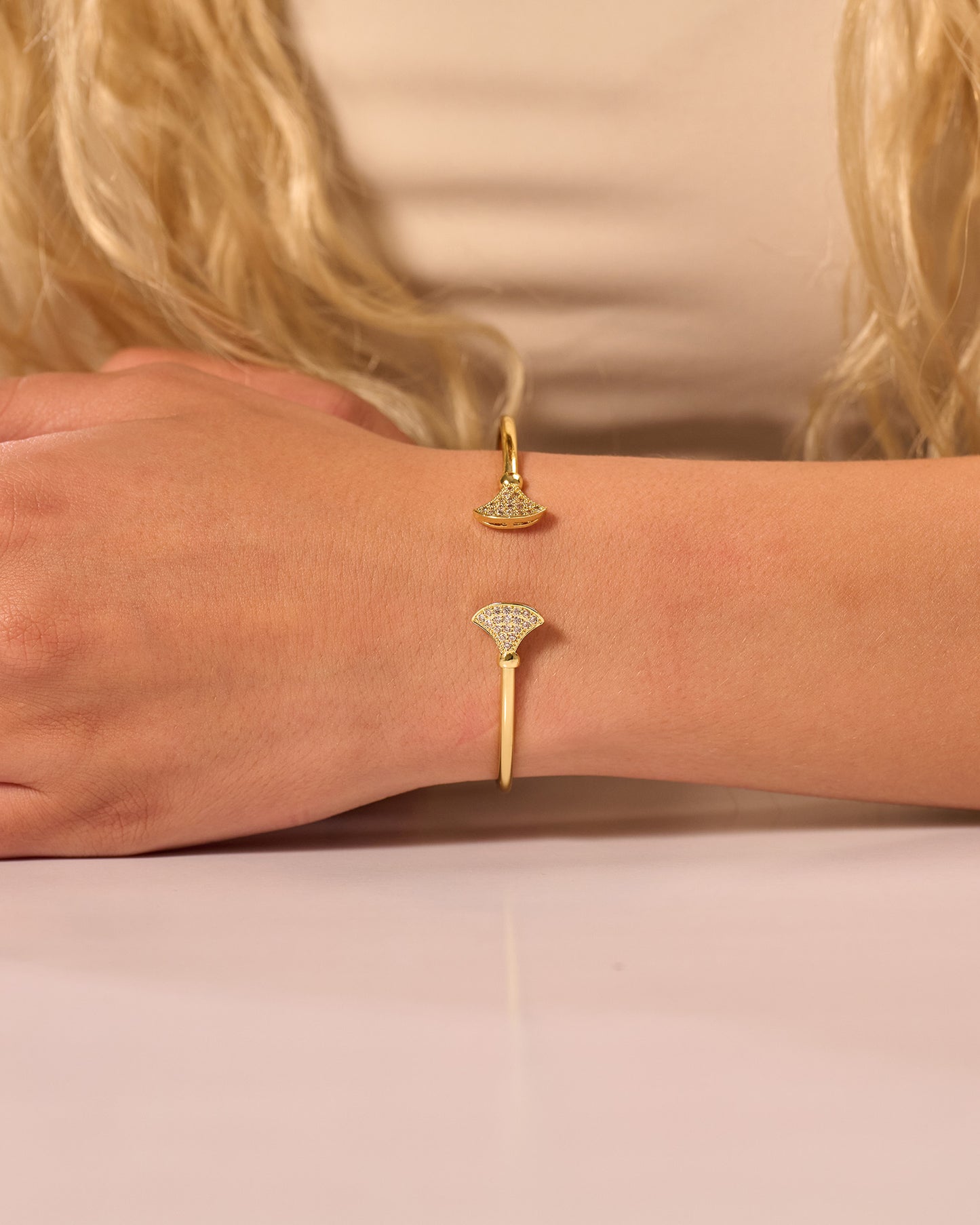 Bangle L042
