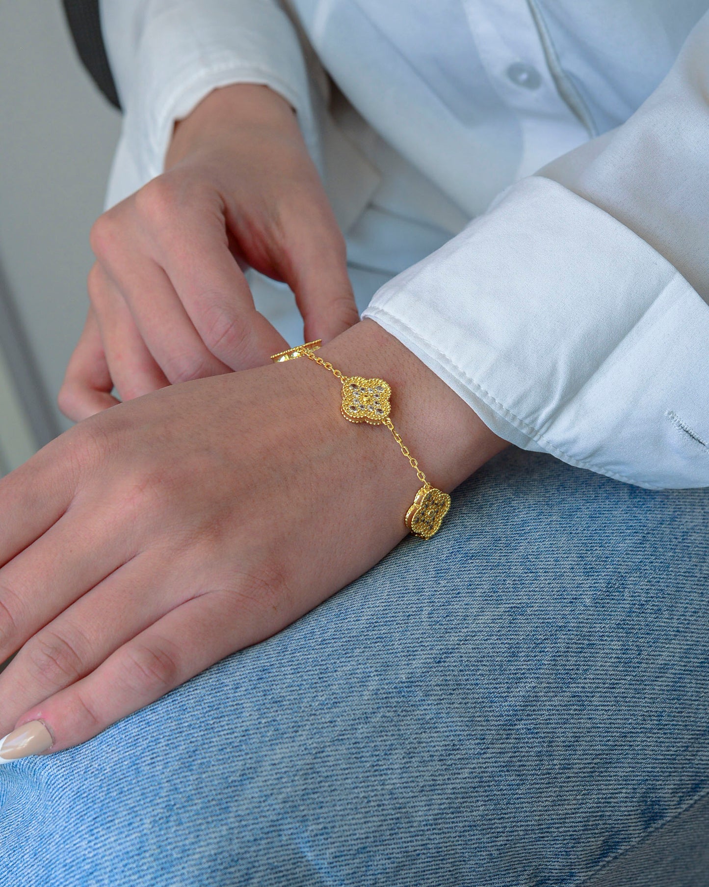 Gold Van-Cleef Bracelet SKUD5241