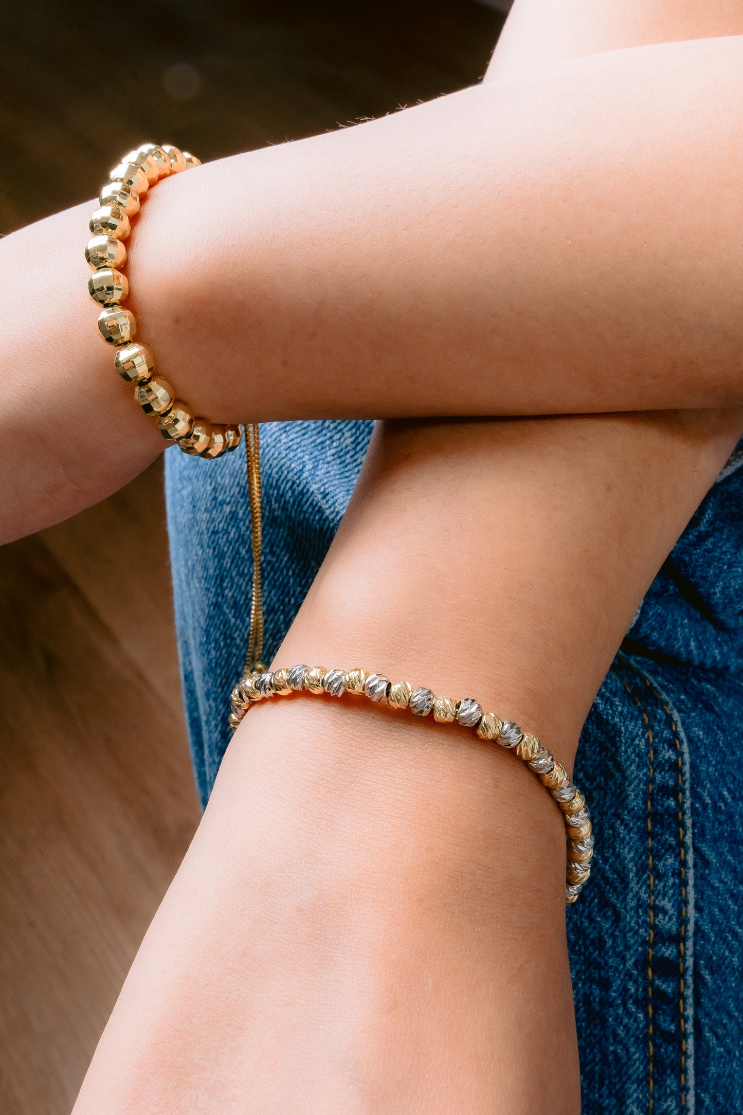 Gold balls bracelet