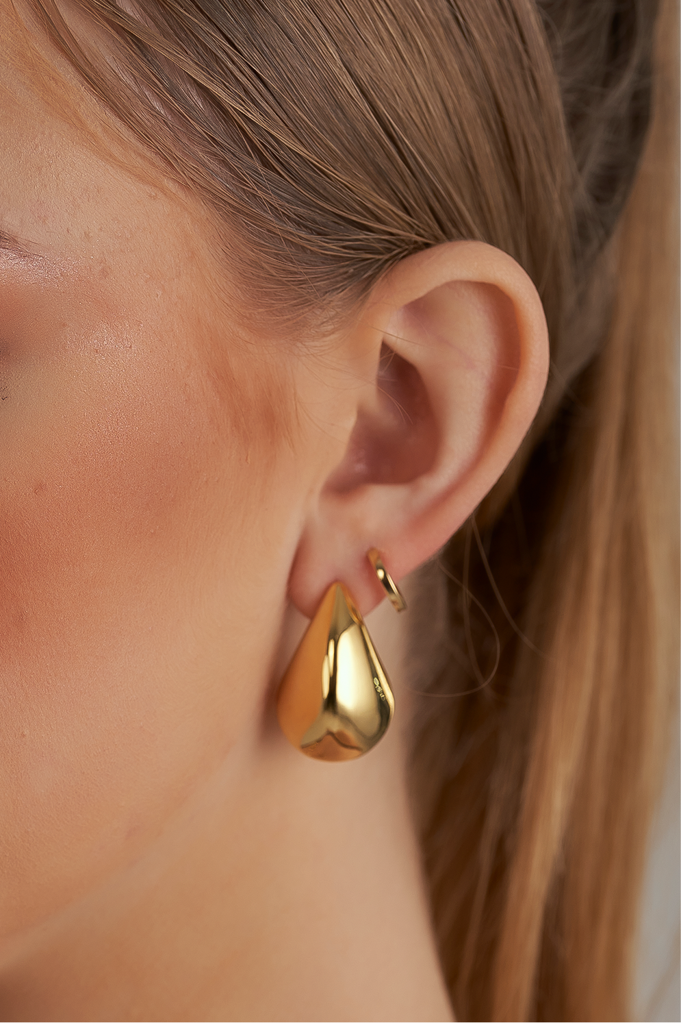 Water drop earrings