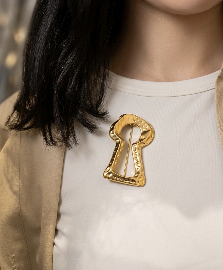 Brooch