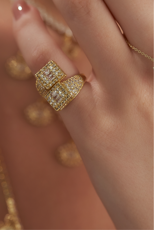 Pinky ring9