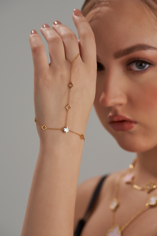 Vancleef hand chain
