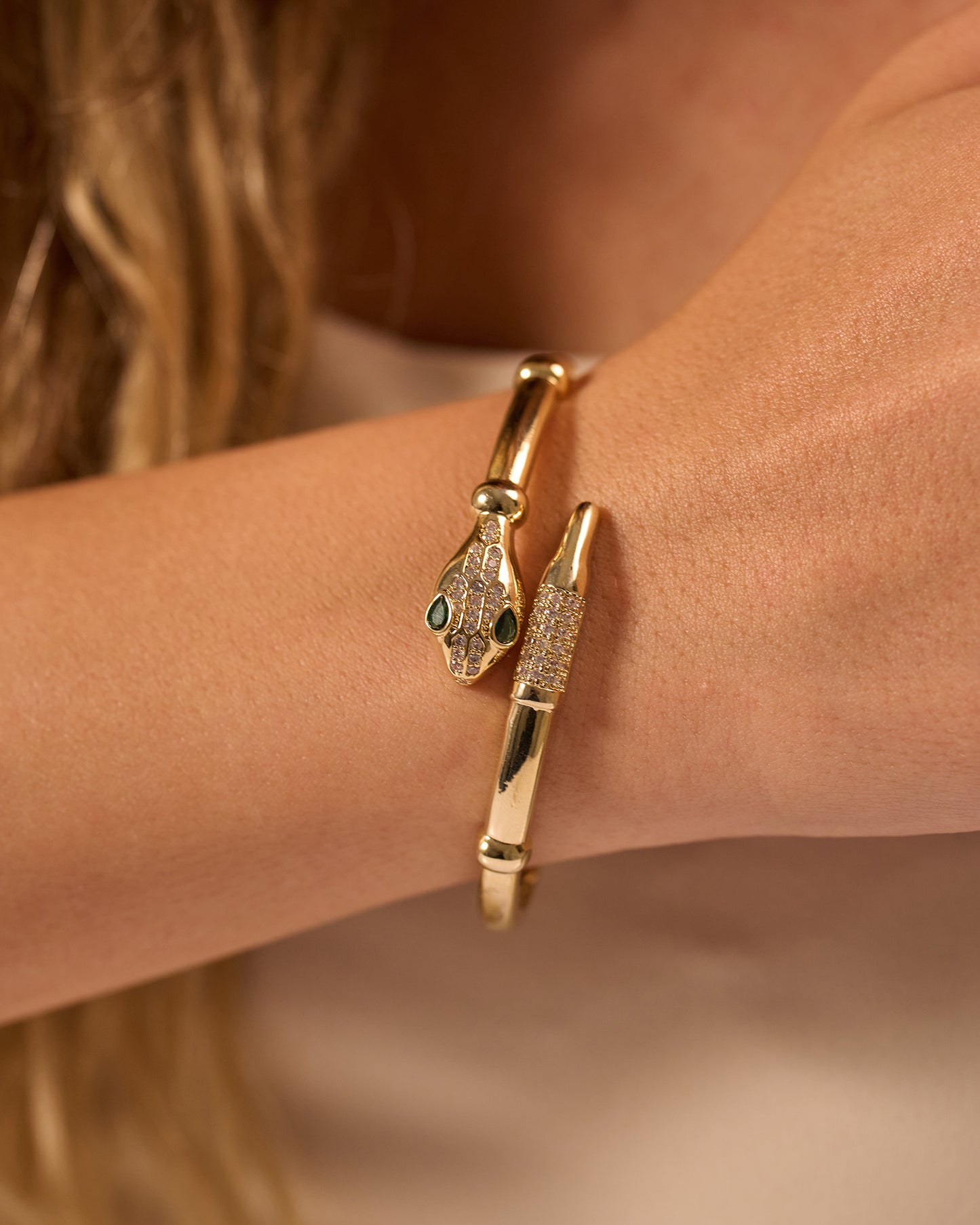 Bangle L047