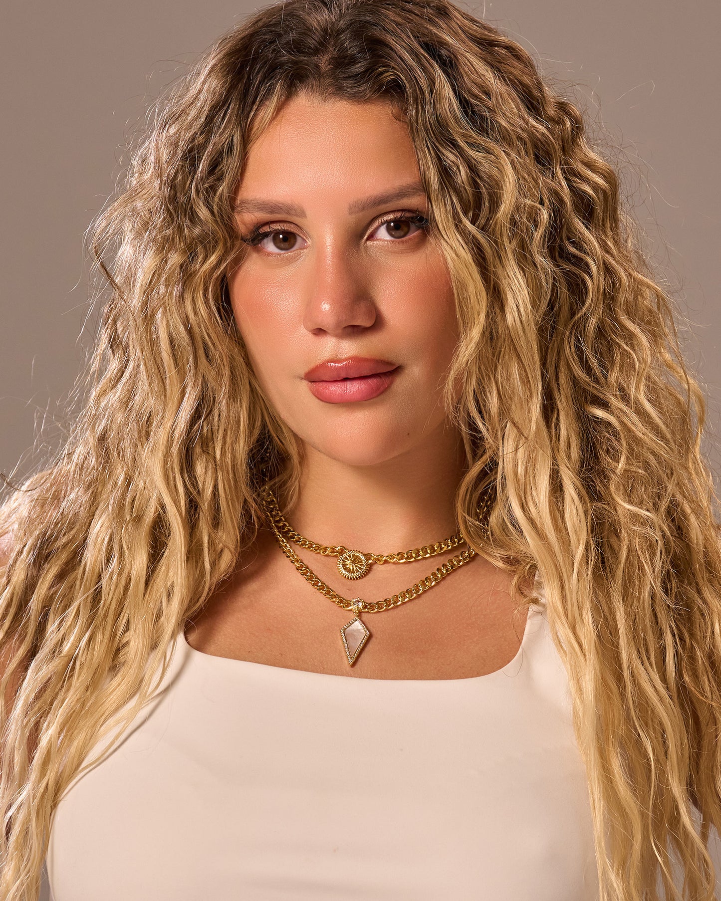 Necklaces L052
