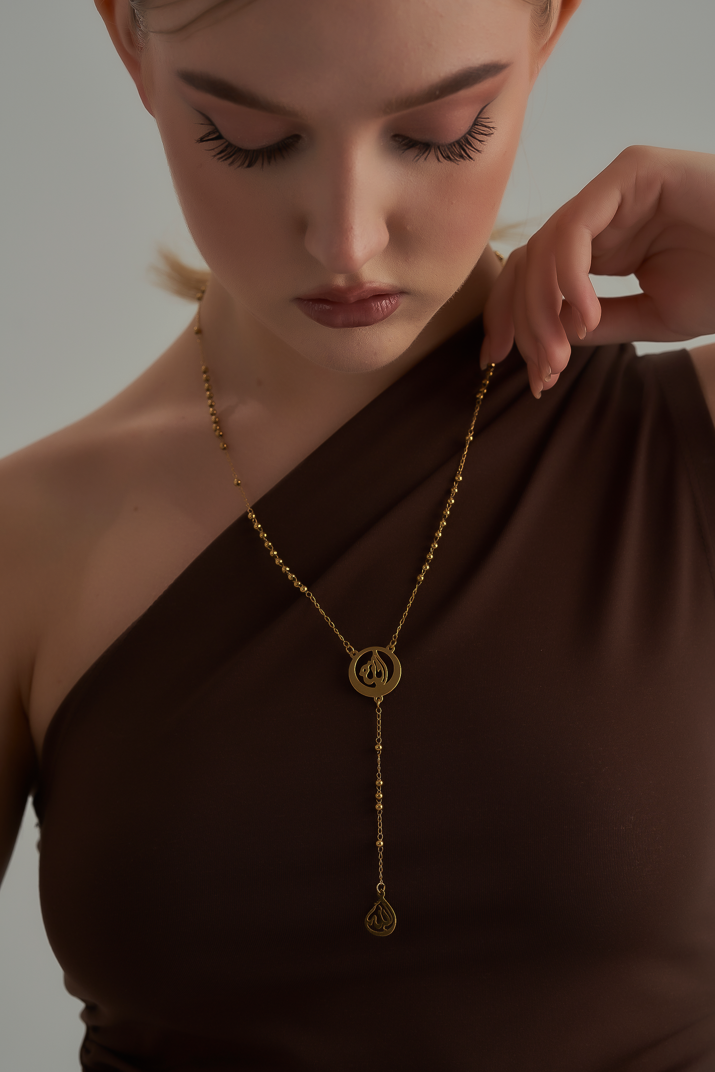 Necklace (الله سبحه)