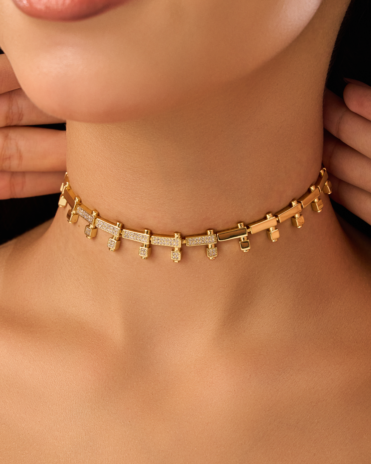 Chocker J01