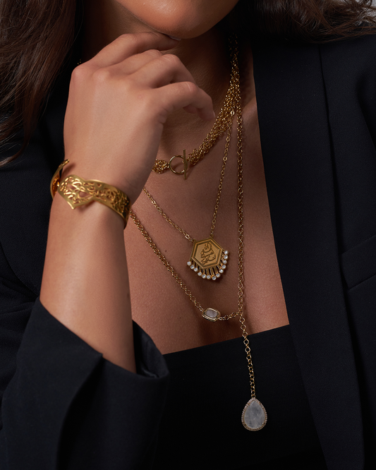 Necklaces H01