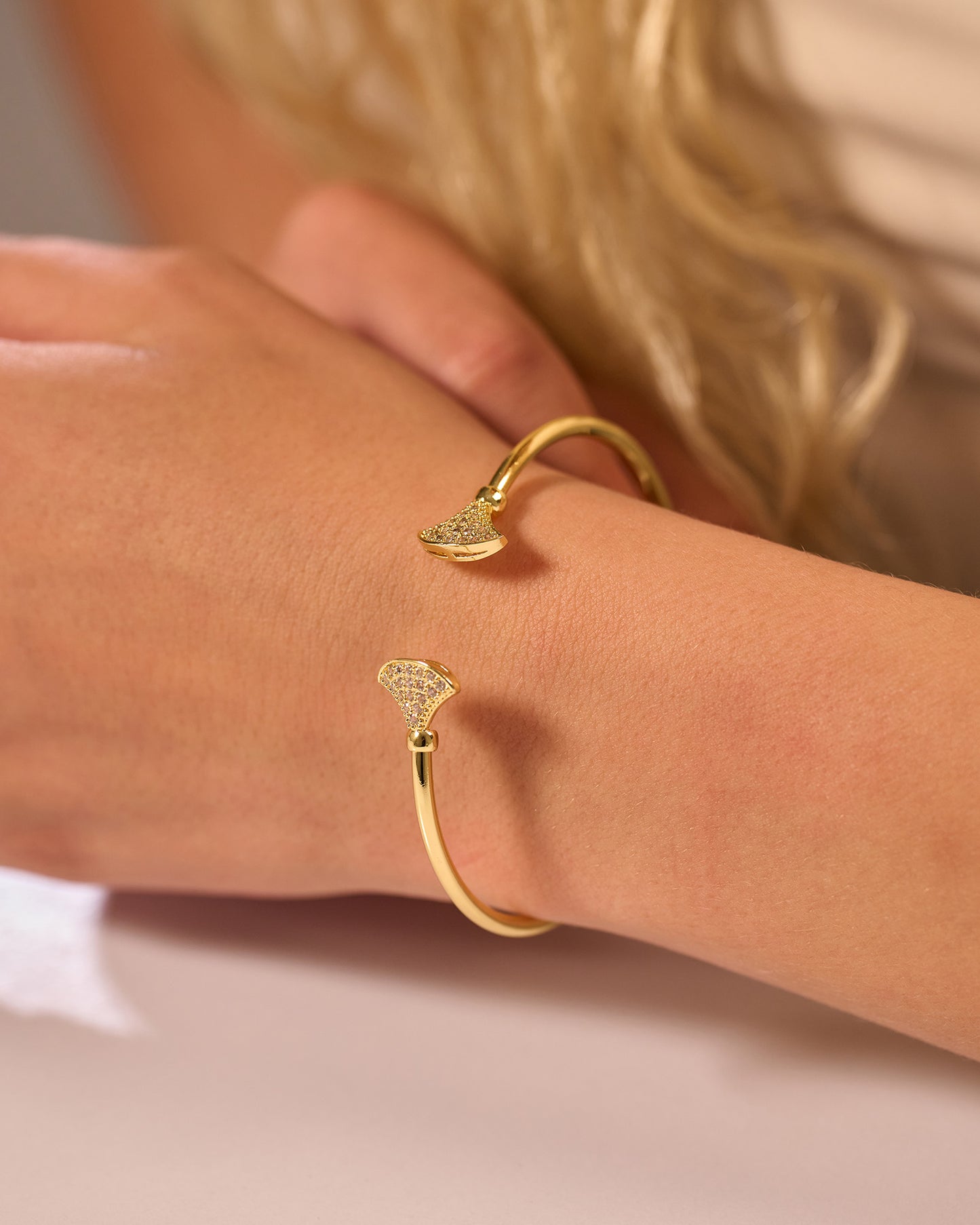 Bangle L042
