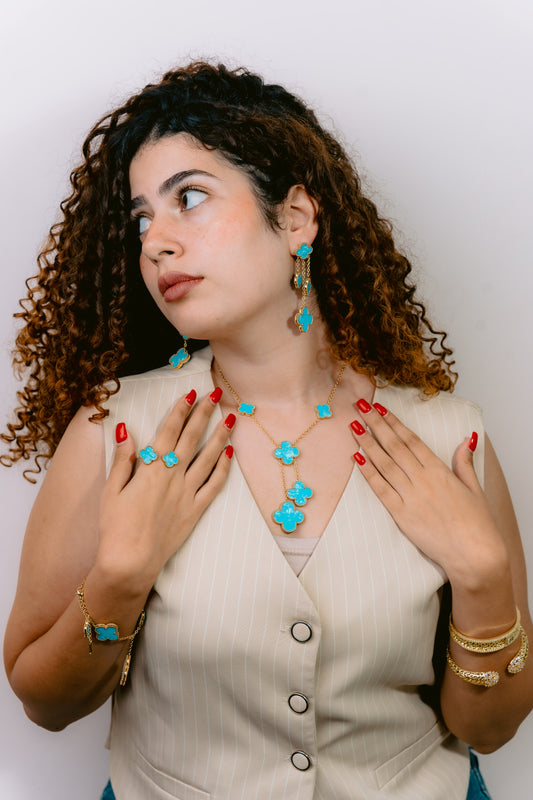 Baby blue vancleef