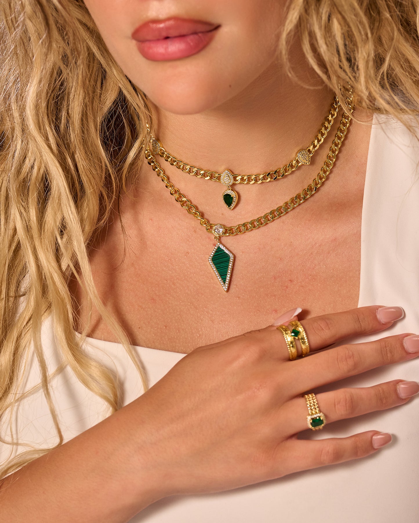 Necklaces L050