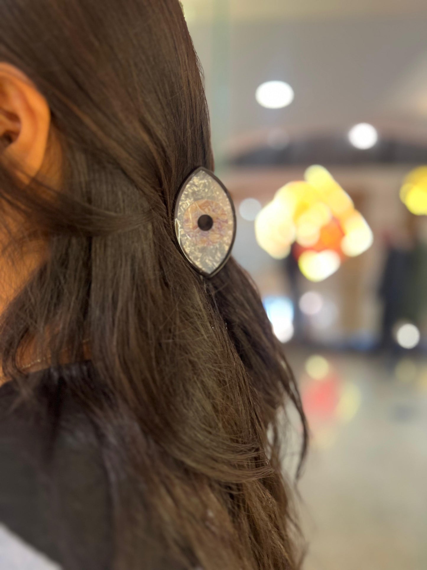 EYE hair clip inner light - black frame